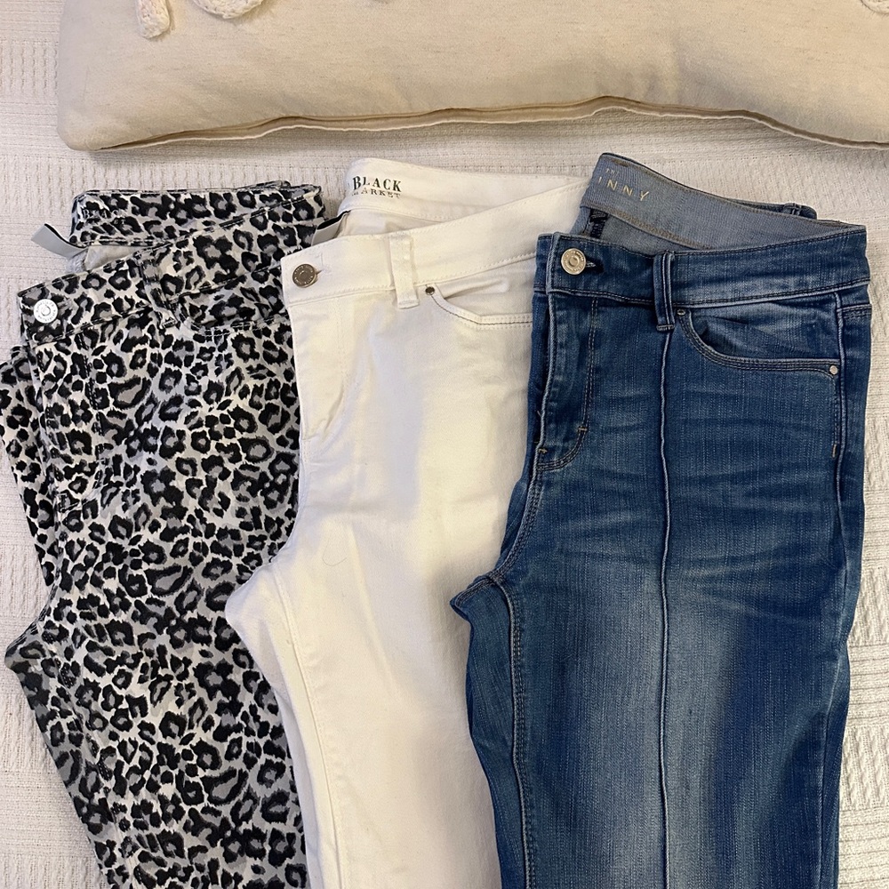 White House Black Market Women's Jeans in Leopard, White, and Blue
